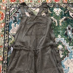 ARITZIA GREEN OVERALLS